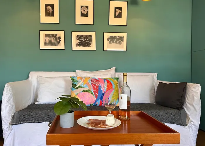 Homelivia, Lovely One Bedroom Flat Place Garibaldi Et Port