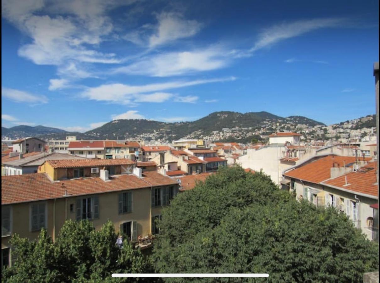 Homelivia, Lovely One Bedroom Flat Place Garibaldi Et Port Apartment